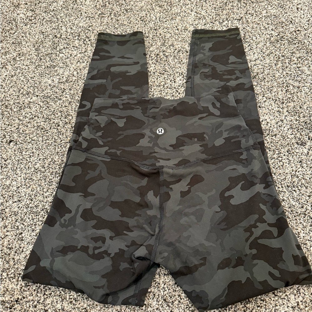 lululemon athletica black/green Camo Ankle Pants